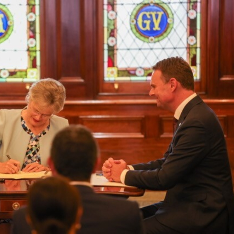 Her Excellency and Treasurer at Swearing-In ceremony